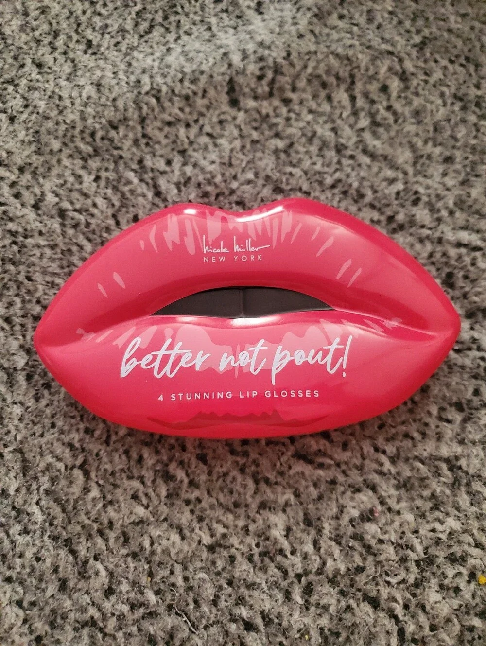 Nicole Miller New York Heart Shaped Tin-Lip Gloss Set Pink, Coral & Rose Shades